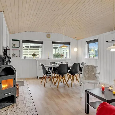 3 Bedroom Beautiful In