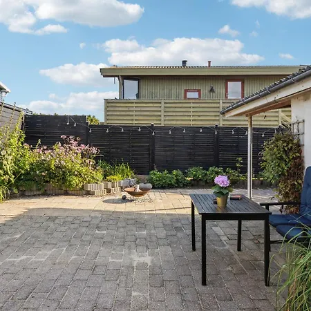 Holiday home 3 Bedroom Beautiful In