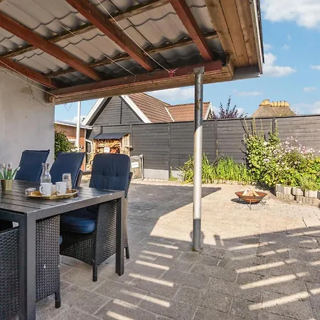 3 Bedroom Beautiful In Holiday home *